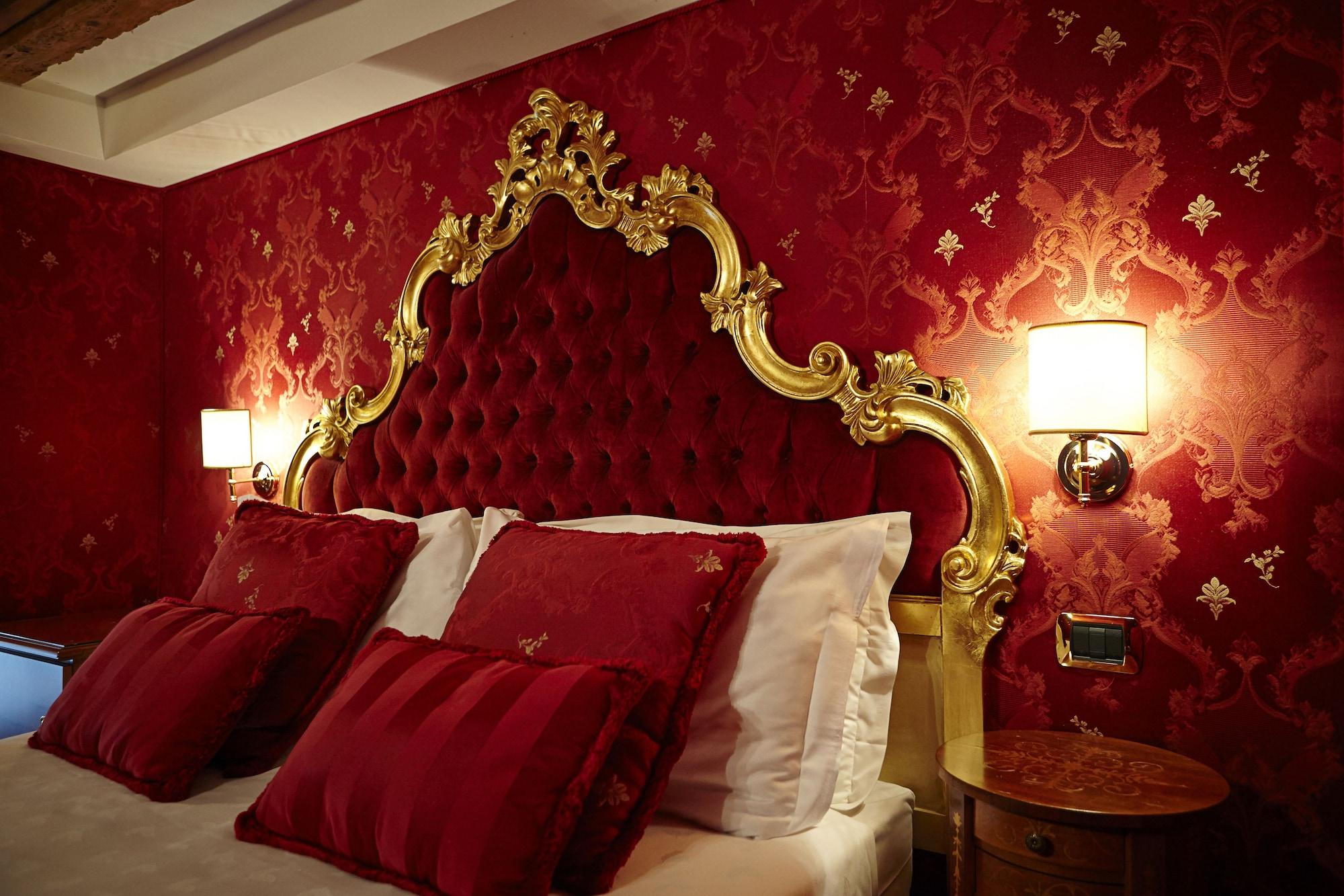 Palazzo Paruta Hotel 4*